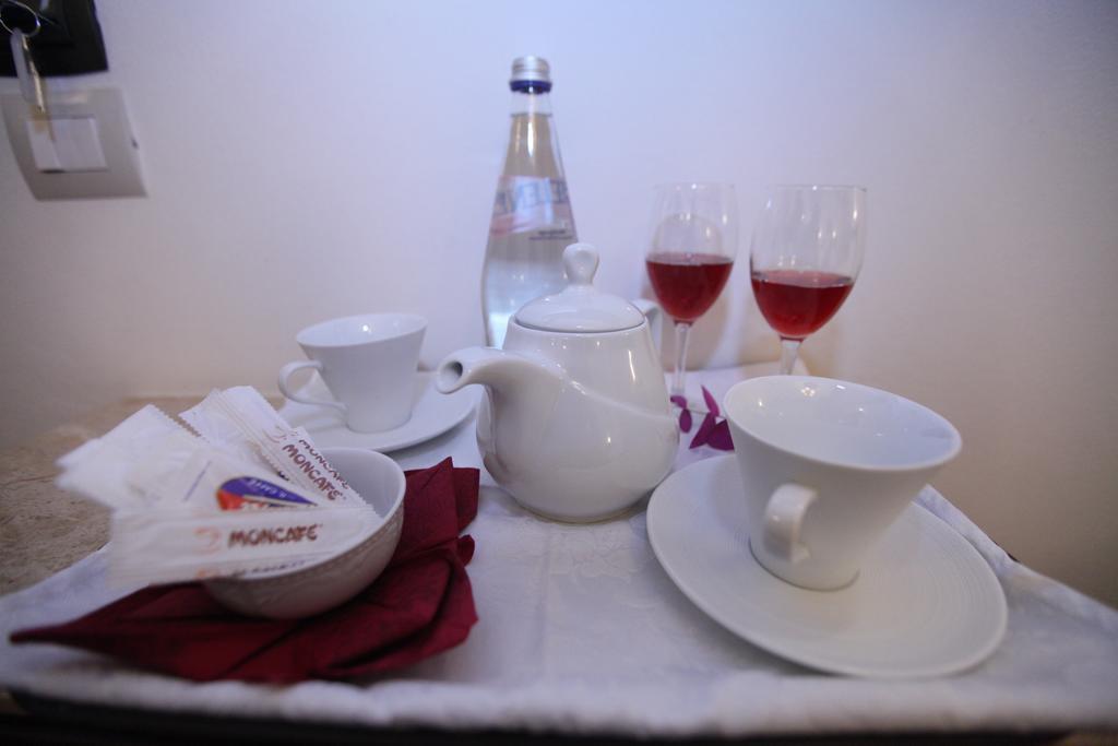 Antipatrea Hotel Берат Экстерьер фото