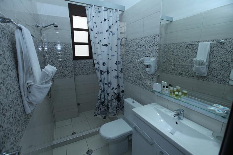 Antipatrea Hotel Берат Экстерьер фото